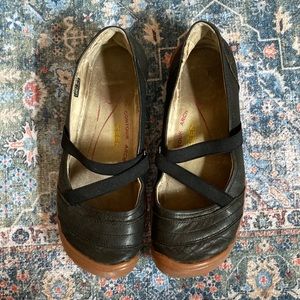 KEEN | Rivington CNX Criss-Cross Black Leather Shoes